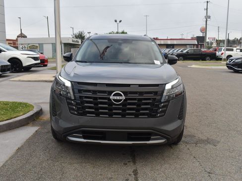 New 2026 Nissan Pathfinder Platinum w/ Cargo Package FWD image 19