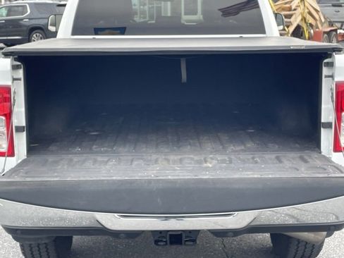 Used 2022 RAM 2500 Tradesman w/ Chrome Appearance Group image 25