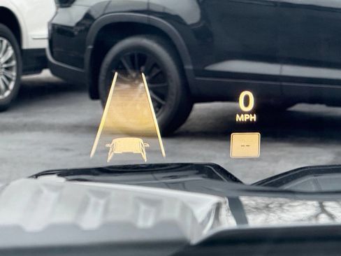 Used 2020 Chevrolet Silverado 2500 LTZ w/ LTZ Premium Package image 30