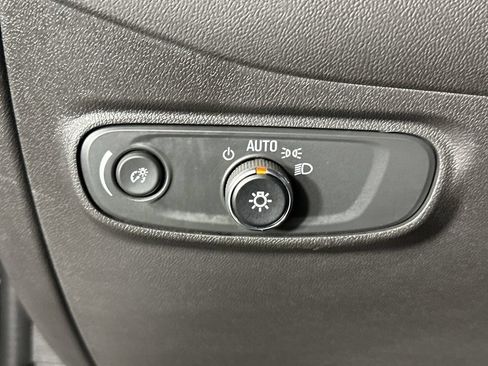 Used 2024 Chevrolet Equinox LT w/ LPO, Floor Liner Package FWD image 20