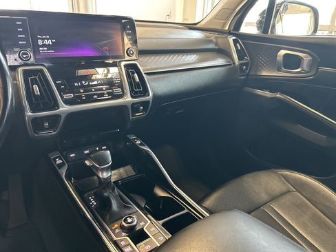 Used 2022 Kia Sorento SX image 26