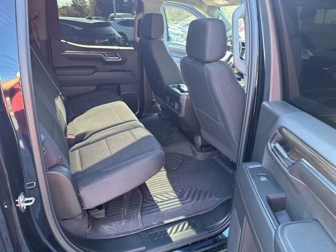 Used 2024 Chevrolet Silverado 1500 RST w/ Z71 Off-Road Package image 17