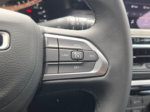 Used 2025 Jeep Compass Latitude w/ Altitude Special Edition AWD/4WD image 20