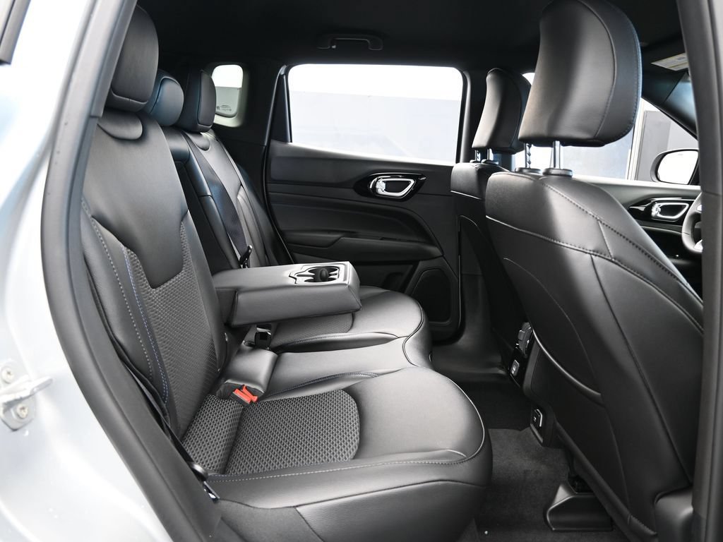 New 2026 Jeep Compass Latitude AWD/4WD image 35