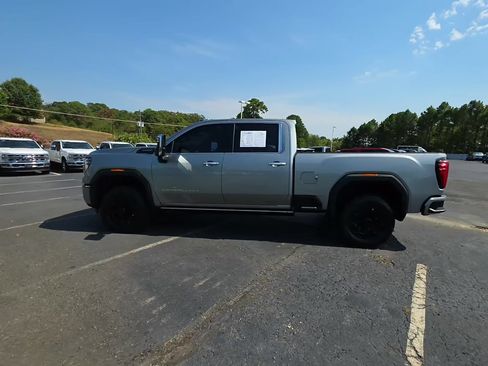 Used 2024 GMC Sierra 2500 Denali Ultimate AWD/4WD image 1