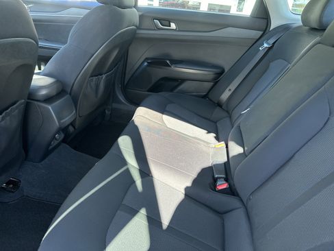 Used 2023 Kia K5 LXS image 12