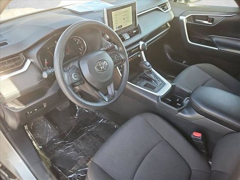 Used 2025 Toyota RAV4 XLE FWD image 12