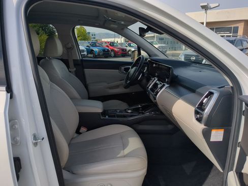 Used 2022 Kia Sorento SX Prestige w/ Panoramic Sunroof Package AWD/4WD image 30
