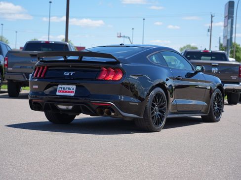 Used 2018 Ford Mustang GT Premium w/ GT Performance Package RWD image 3