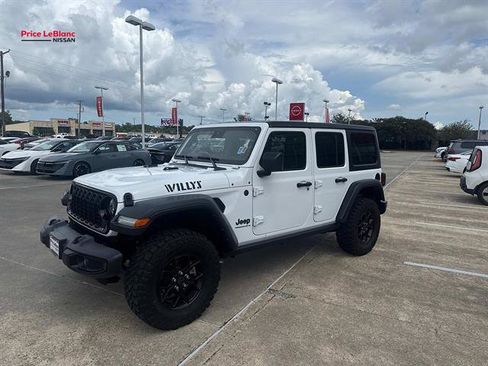 Used 2024 Jeep Wrangler Unlimited Sport AWD/4WD image 3