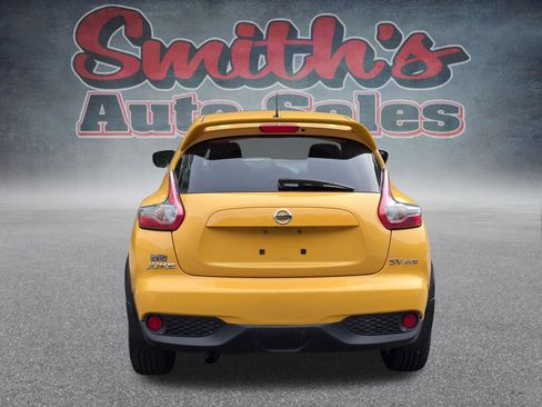 Used 2015 Nissan Juke SV w/ Technology Package AWD/4WD image 5