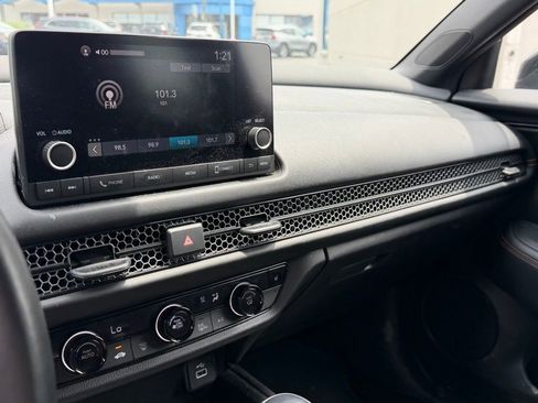 Certified 2024 Honda HR-V Sport image 8