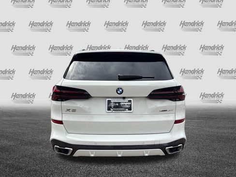 Used 2026 BMW X5 xDrive40i w/ M Sport Package AWD/4WD image 8
