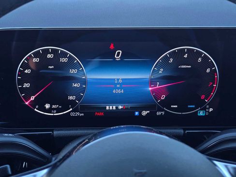 Used 2025 Mercedes-Benz GLA 250 GLA 250 image 25