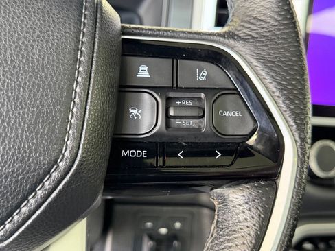 Used 2023 Toyota Tundra Platinum AWD/4WD image 26