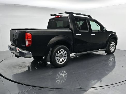 Used 2012 Nissan Frontier SL AWD/4WD image 8