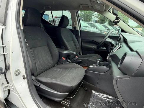 Used 2021 Nissan Kicks S FWD image 16