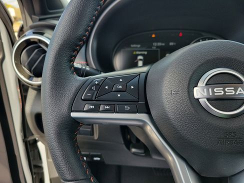 Used 2023 Nissan Kicks SR w/ SR Premium Package image 26