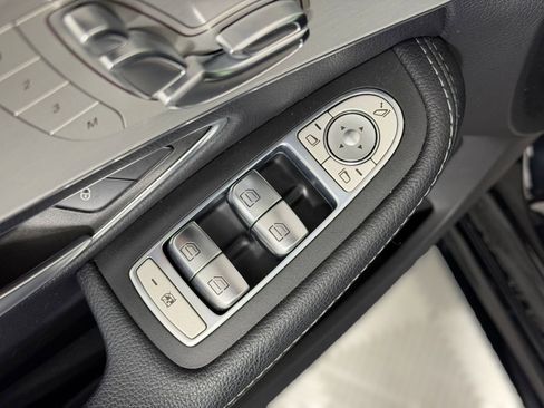 Used 2018 Mercedes-Benz C 300 Sedan image 22