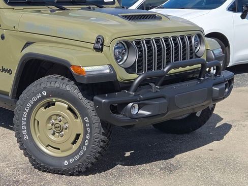 New 2026 Jeep Gladiator Willys AWD/4WD image 2