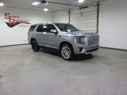 Used 2024 GMC Yukon Denali w/ Denali Reserve Package AWD/4WD image 5