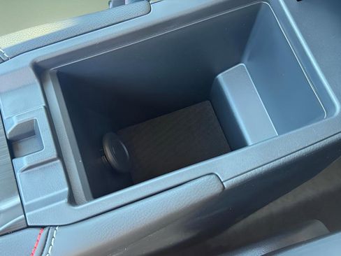 New 2026 Nissan Kicks SR image 16