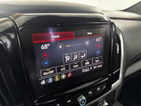 Used 2023 Chevrolet Traverse LT AWD/4WD image 32