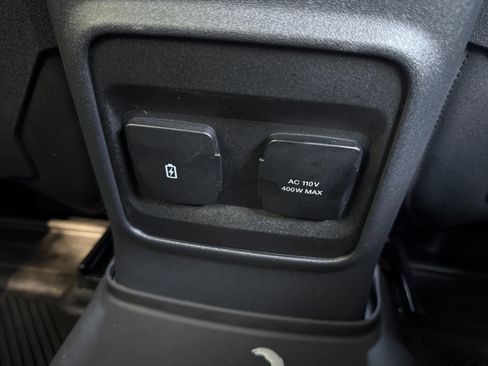 Used 2024 Ford Bronco Black Diamond image 24