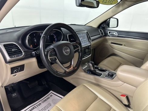 Used 2021 Jeep Grand Cherokee Limited image 23