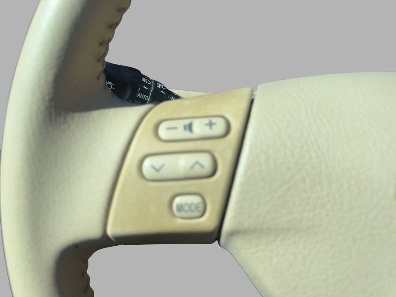 Used 2004 Toyota Solara SLE FWD image 33
