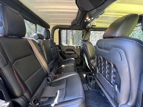 Used 2021 Jeep Gladiator Mojave w/ Dual Top Group image 22