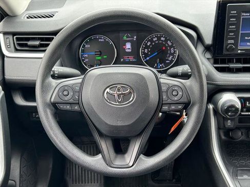 Certified 2022 Toyota RAV4 LE AWD/4WD image 35