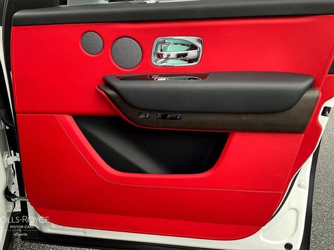 Certified 2022 Rolls-Royce Cullinan image 21