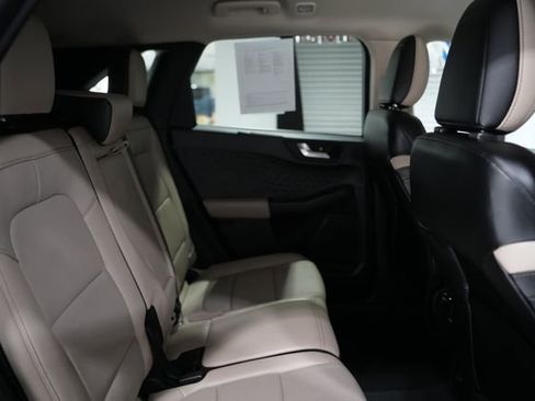 Used 2020 Ford Escape Titanium AWD/4WD image 17