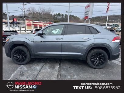 Used 2023 Volkswagen Atlas Cross Sport SE w/ Black Wheel Package