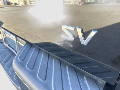 Used 2016 Nissan Frontier SV image 34