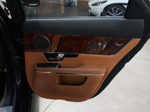 Used 2013 Jaguar XJ Supercharged image 28