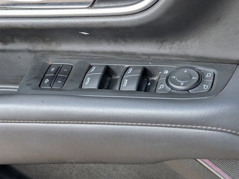 Used 2021 Chevrolet Tahoe LT w/ Luxury Package image 26