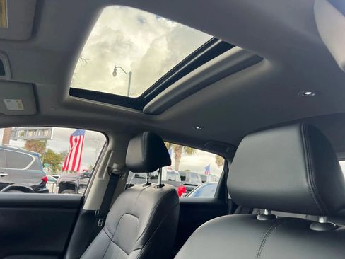 Used 2023 Honda HR-V EX-L image 14