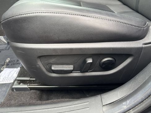 Used 2026 MAZDA CX-50 AWD 2.5 S w/ Premium Package image 21