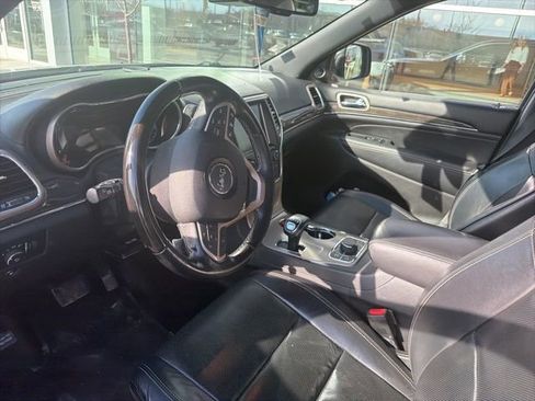 Used 2015 Jeep Grand Cherokee Overland w/ Advanced Technology Group image 17