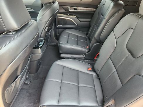 New 2025 Kia Telluride EX w/ EX Captain's Chair Package image 22
