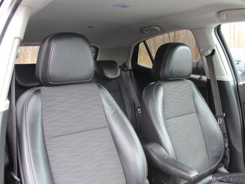 Used 2015 Buick Encore AWD image 35