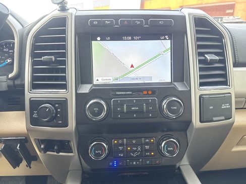 Used 2019 Ford F250 Lariat w/ Chrome Package AWD/4WD image 20