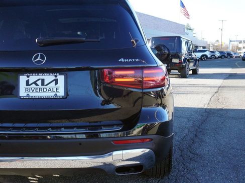 Used 2025 Mercedes-Benz GLB 250 4MATIC image 14