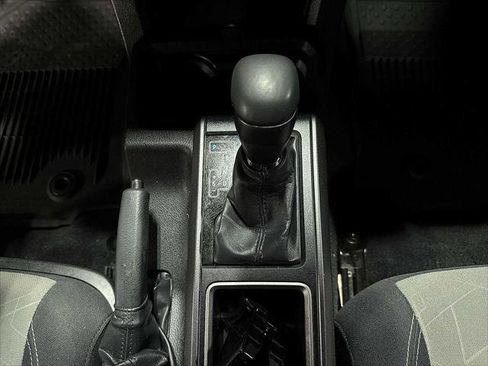 Certified 2023 Toyota Tacoma TRD Off-Road image 31