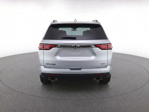 Used 2023 Chevrolet Traverse RS FWD image 7