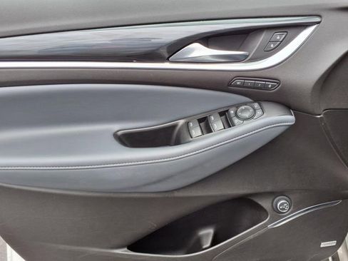 Used 2024 Buick Enclave Premium FWD image 10