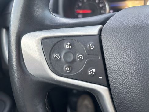 Used 2024 GMC Terrain SLT image 19