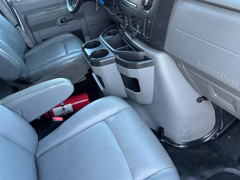 Used 2019 Ford E-450 and Econoline 450 Super Duty w/ Power Windows & Locks Group RWD image 16